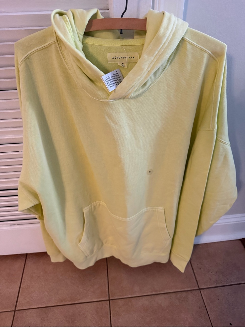 Aeropostale Women's Light Yellow Hoodie Sweatshirt XL NWT